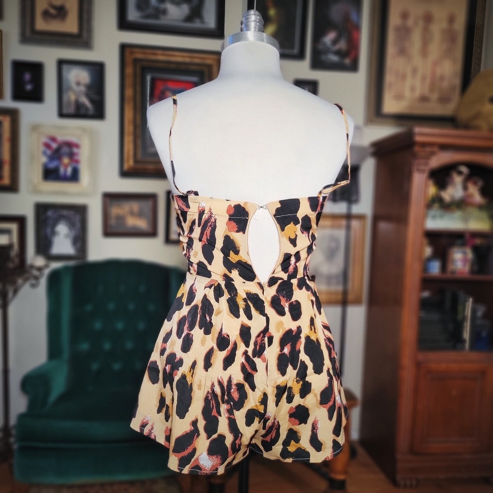 Kittenish Leopard Romper XS Jessie James Decker Bow Front Animal Print Cutout - Picture 5 of 7